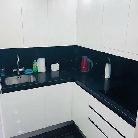 شقة Red Level لارنكا