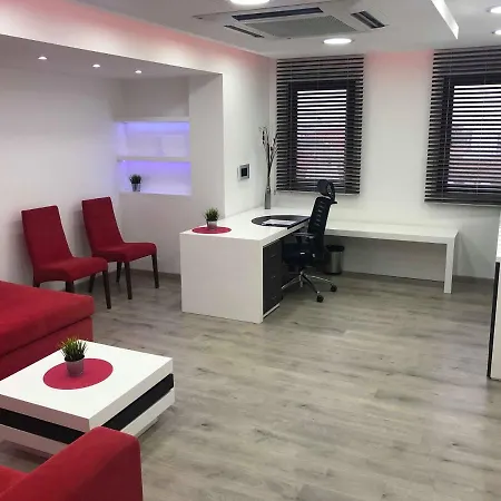 Apartment Red Level